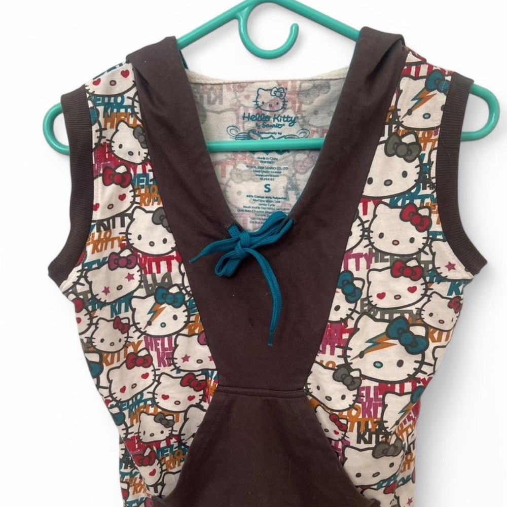 Hello Kitty Sleeveless Hoodie